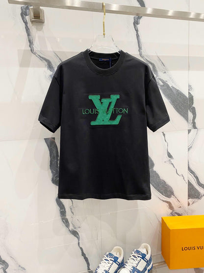 Camiseta bordada con estampado verde