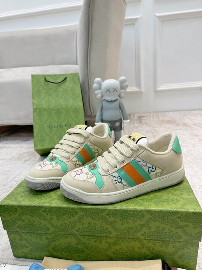 Zapatillas retro verde claro