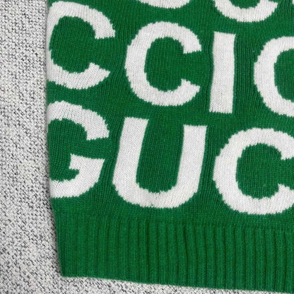 Pull vert classique à imprimé intégral