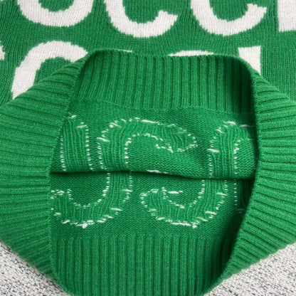 Pull vert classique à imprimé intégral