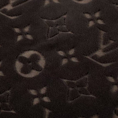 Camiseta clásica estampada en relieve por todas partes