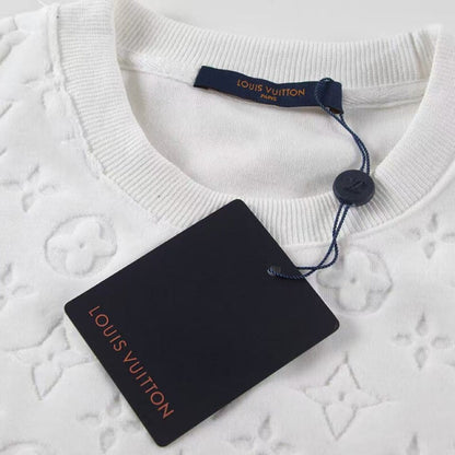 Camiseta clásica estampada en relieve por todas partes