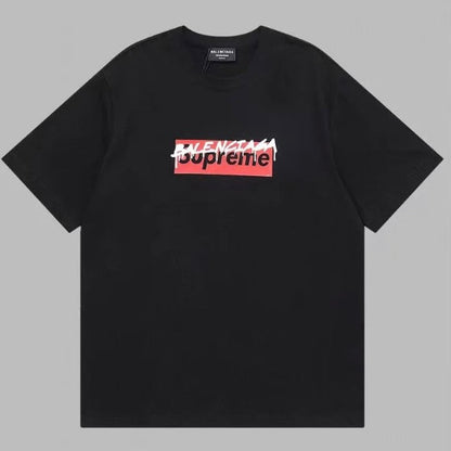 Camiseta clásica con estampado rojo