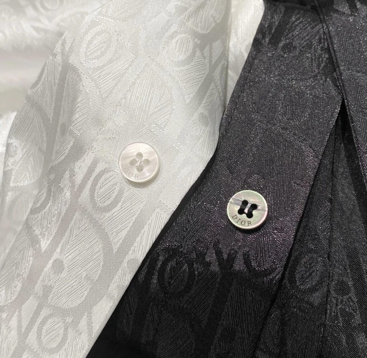 Camisa suave con estampado integral