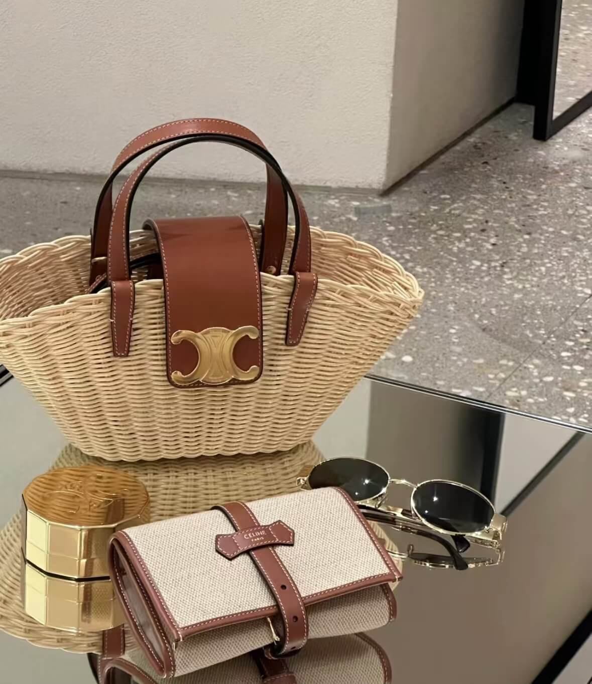 Bolso de hombro de bambú estilo resort