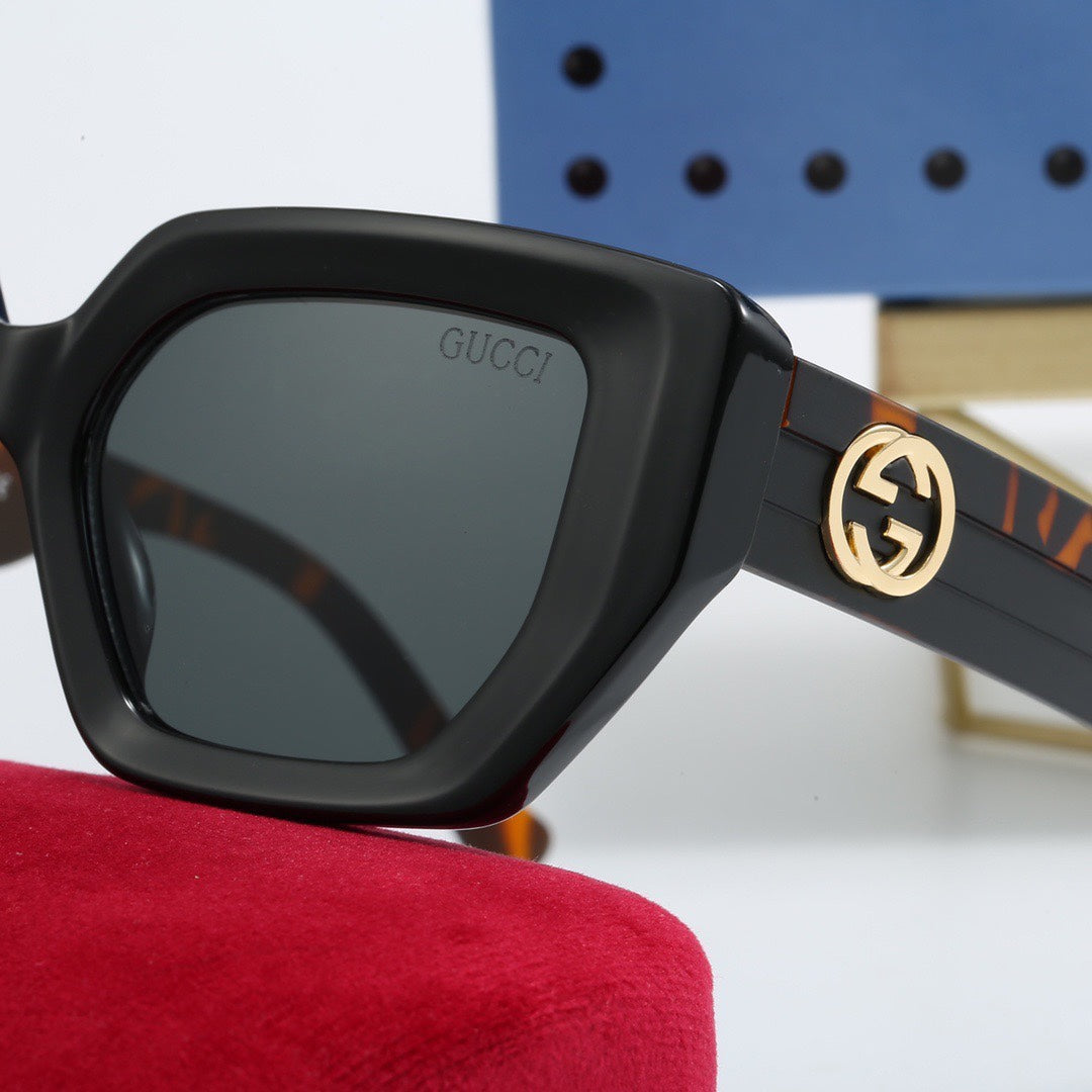 Gafas de sol con estampado ámbar