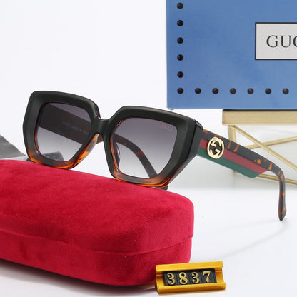 Gafas de sol con estampado ámbar