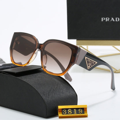 Gafas de sol retro con montura gruesa