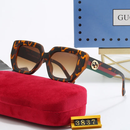 Gafas de sol con estampado ámbar