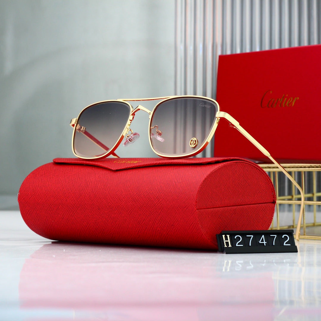 Gafas de sol con montura dorada
