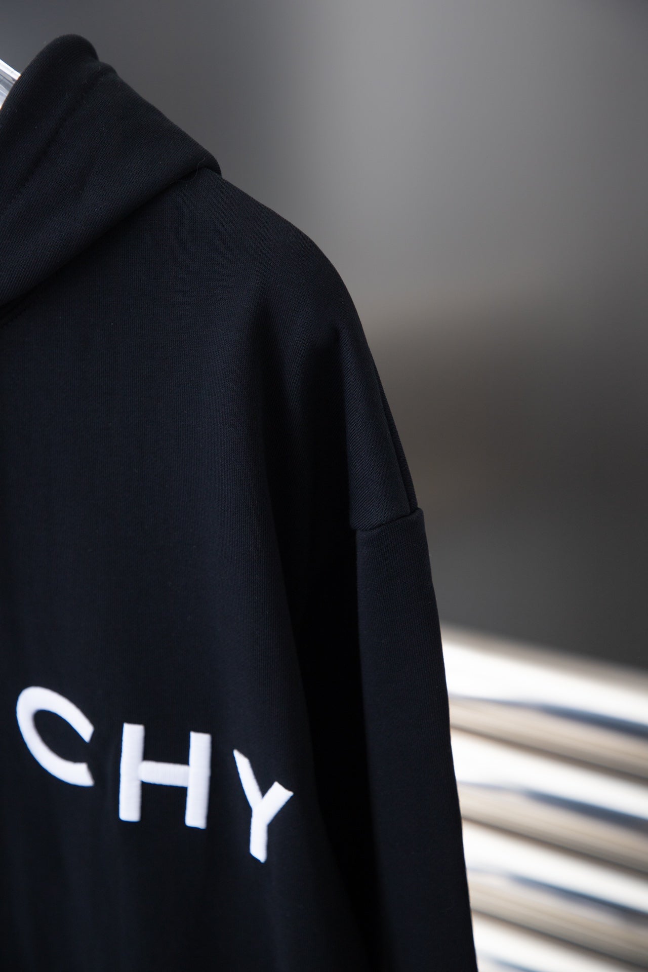 Sudadera con capucha con estampado clásico