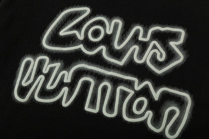 Camiseta con estampado de letras de espuma