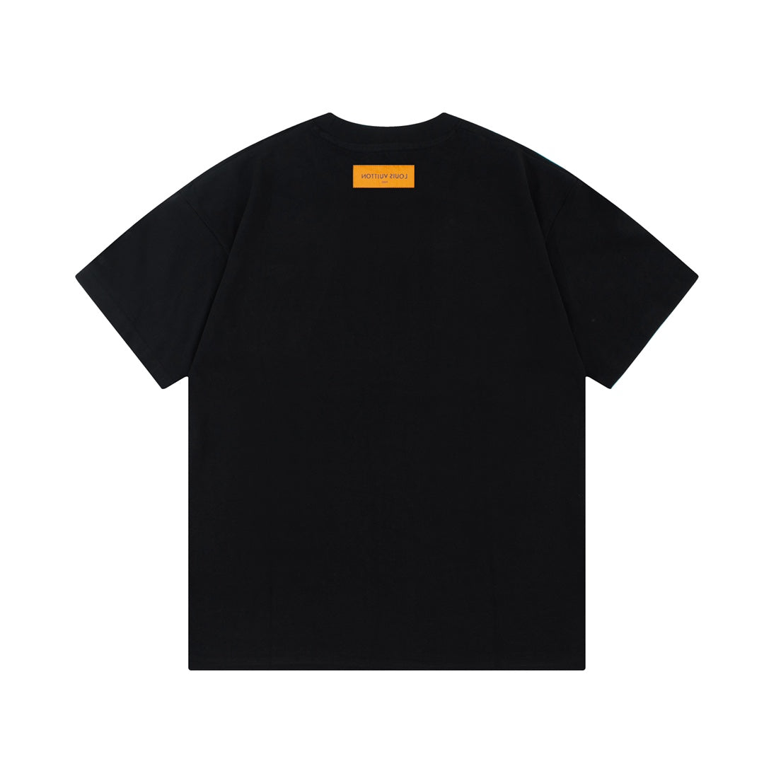 Camiseta con estampado de letras de espuma