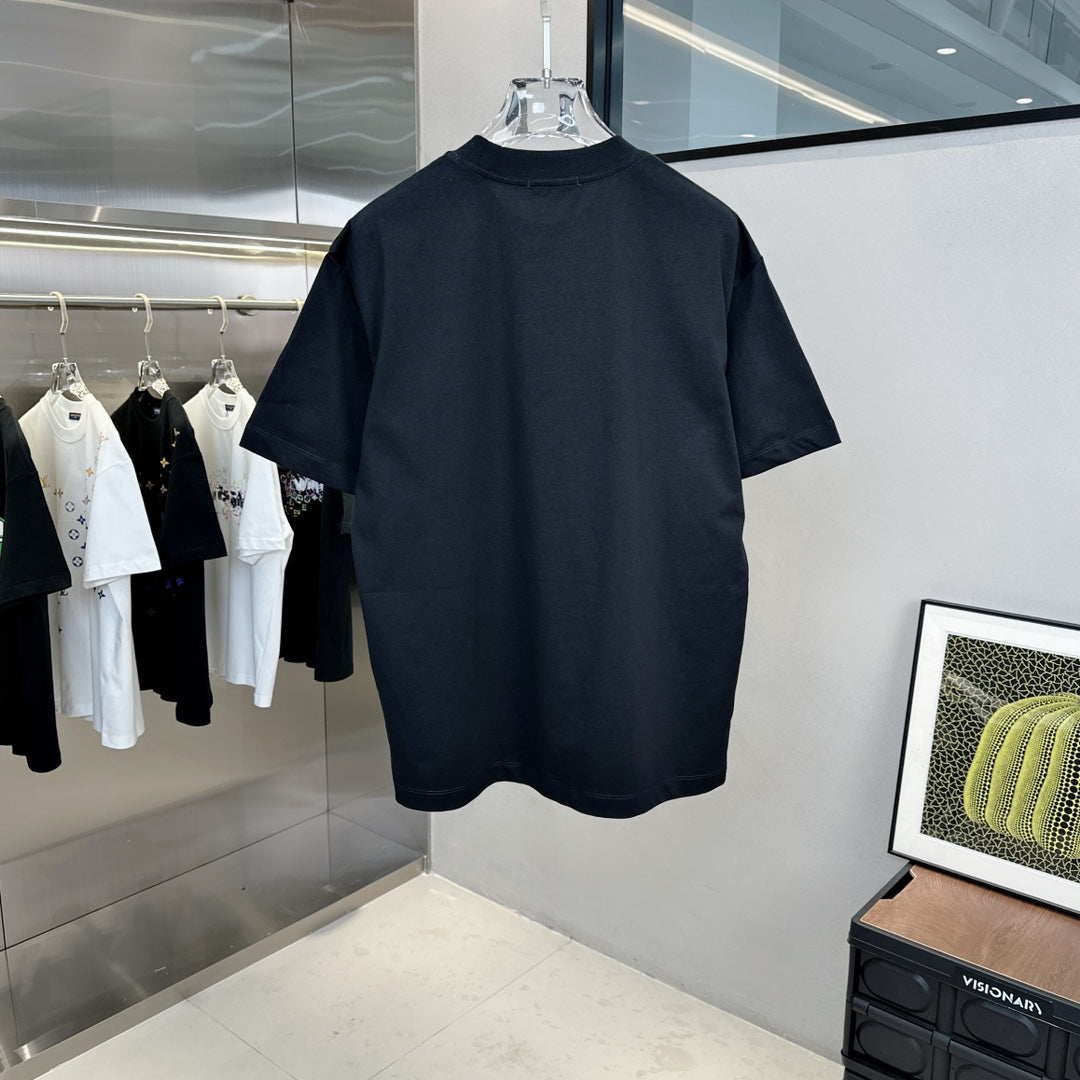 Camiseta con estampado de rayos