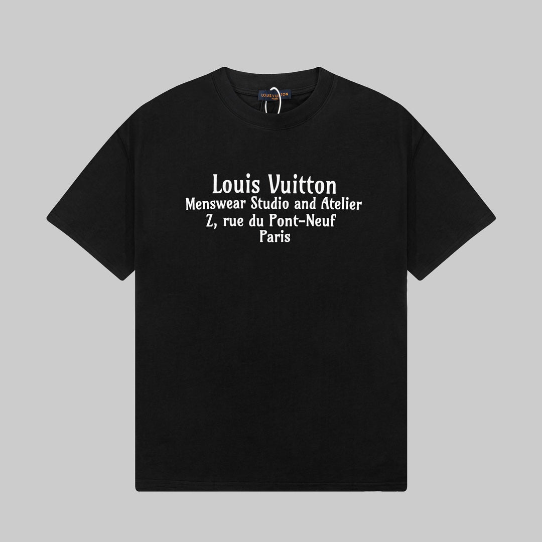Camiseta con estampado de letras en la parte delantera y trasera