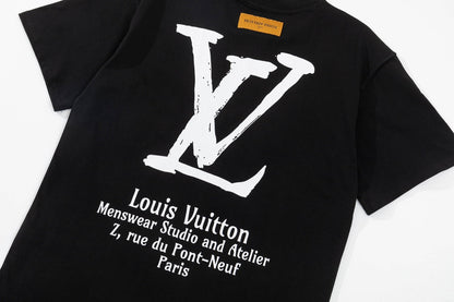 Camiseta con estampado de letras en la parte delantera y trasera