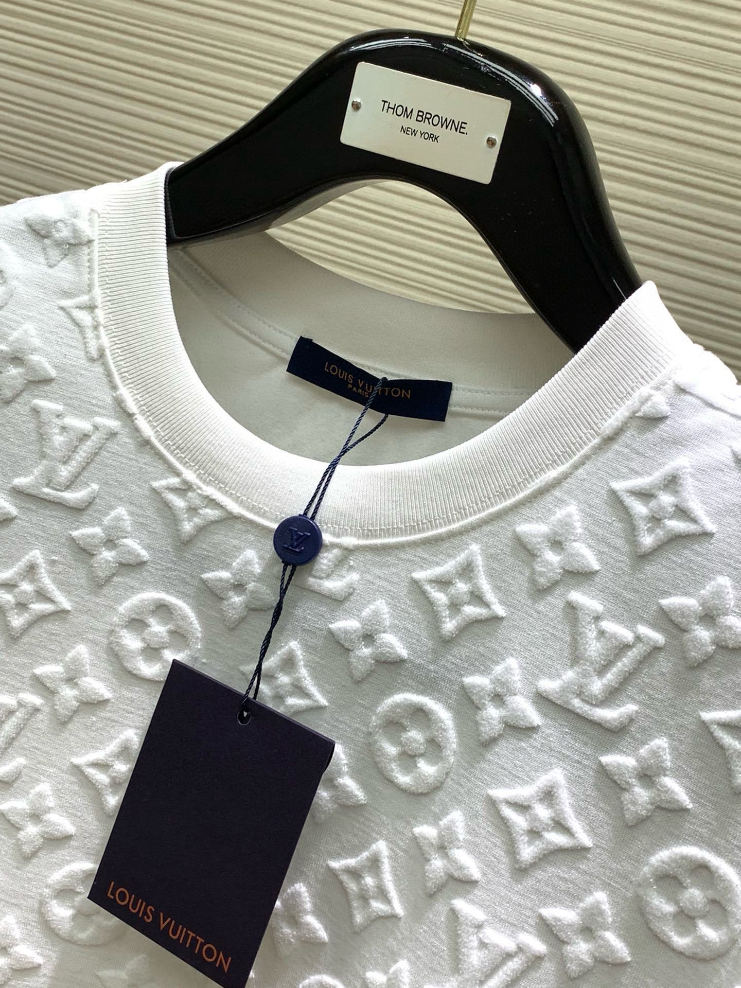 Camiseta de manga corta con cuello redondo de espuma