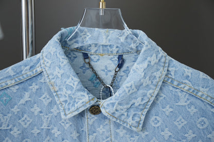 Chaqueta vaquera bordada de colores