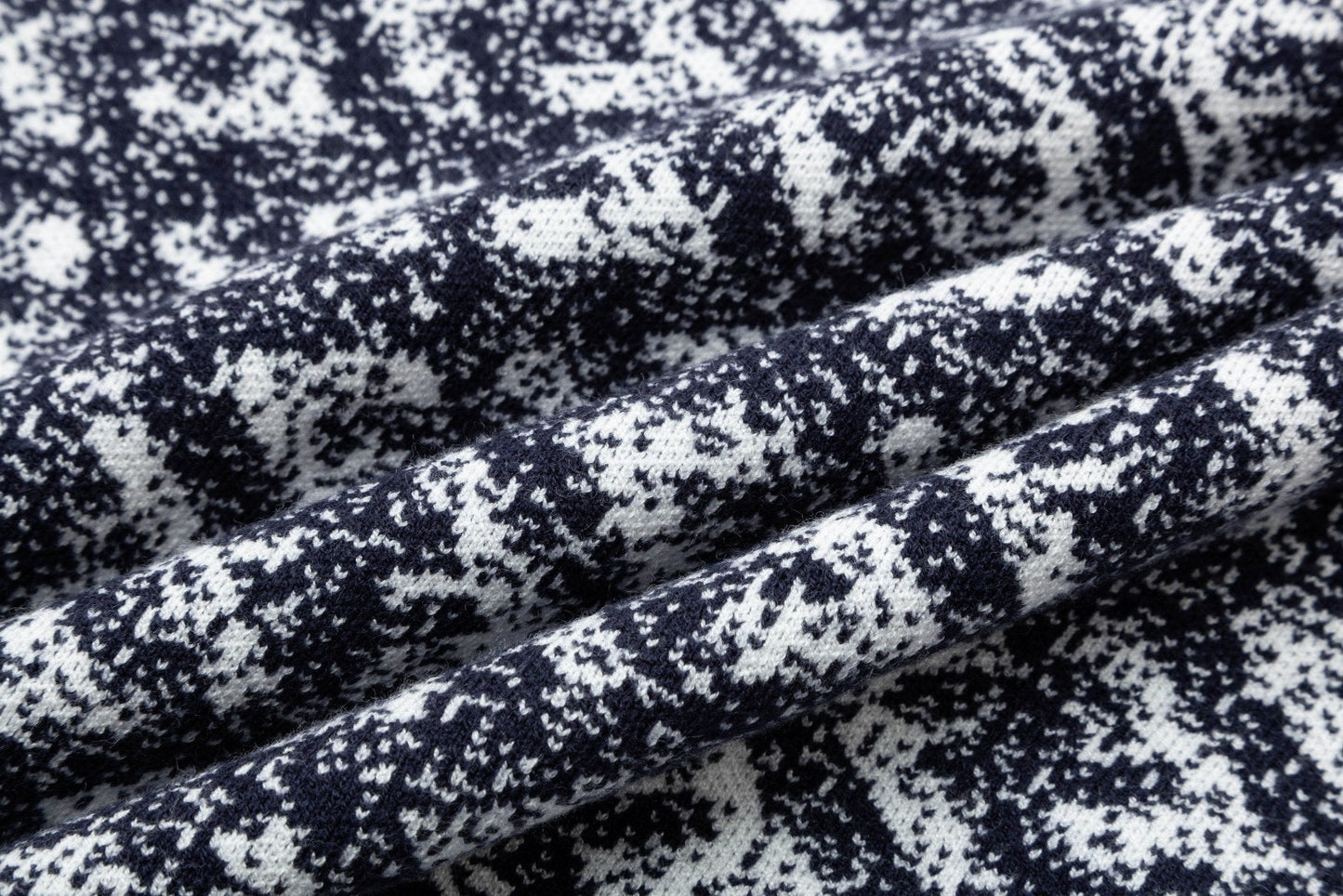 Suéter jacquard con estampado integral