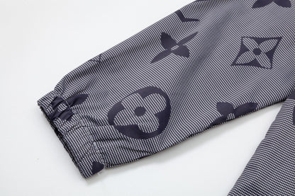 Chaqueta cortavientos con estampado integral