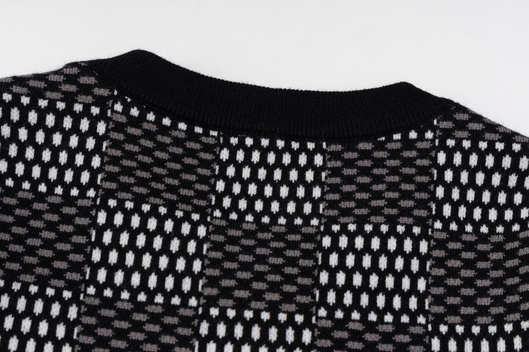 Sweat-shirt artisanal en jacquard à damier