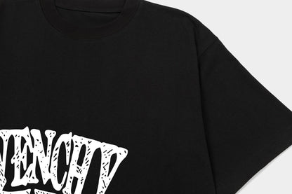 Camiseta con estampado de letras dibujadas a mano