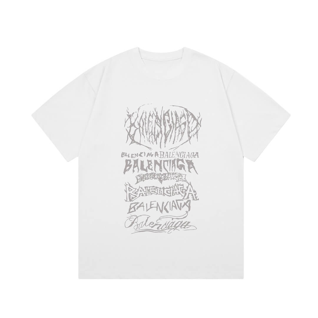 Camiseta con letras dibujadas a mano