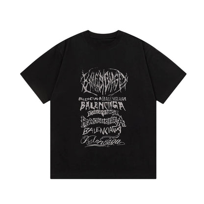 Camiseta con letras dibujadas a mano