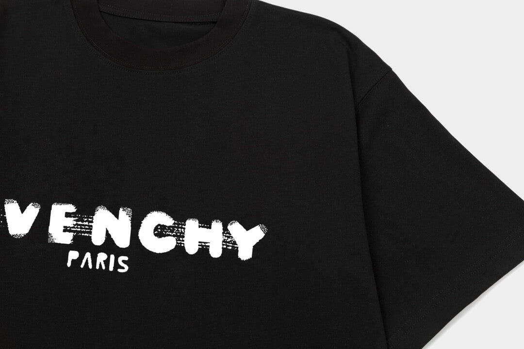 Camiseta con estampado de letras de París